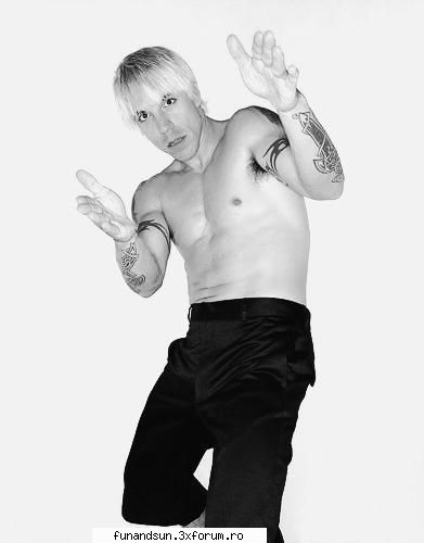 Mesajul tau... - pai...dak i-as vedea pe cei de la RHCP...cred k - Mesajul tau catre vedeta te preferata!